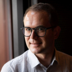 Novi umetniški vodja Šentjakobskega gledališča je dr. Rok Andres